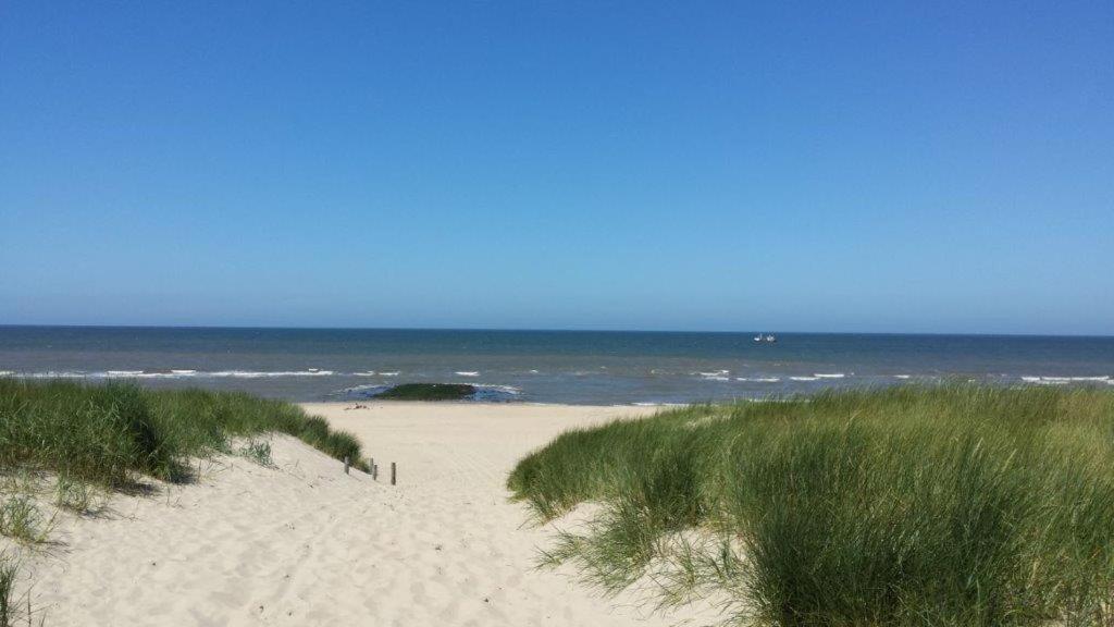 Igluhut De Keet, In Natuurgebied En Vlakbij Het Strand Callantsoog Luaran gambar