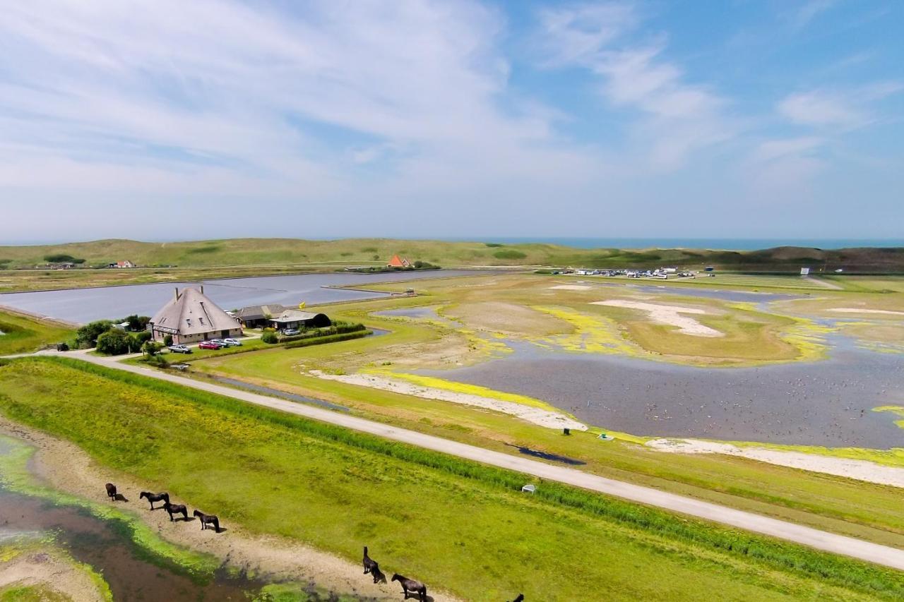 Igluhut De Keet, In Natuurgebied En Vlakbij Het Strand Callantsoog Luaran gambar